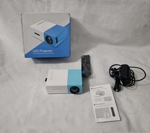 1080P 2MP HD LED Projector Home Theater Cinema USB HDMI AV SD Mini Portable - Picture 1 of 8