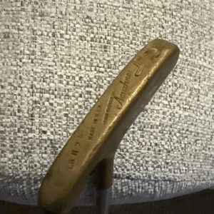 Acushnet Bullseye Putter John Reuter Jr Brass RH - Picture 1 of 4