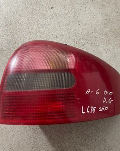 For Audi A6 2000 Rear Tail Light Brake Lamp Right 4B5 945 096 - Imagen 1 de 5