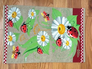 Tischauflage mit Marienkäfern und Gänseblümchen auf grauem Stoff 18x12 Band Borte Neu - Bild 1 von 5