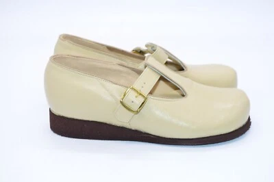 P. W. Minor Orthopedic Beige Buckle Mary Jane 6 B Medium Womens Vintage - Image 1 of 4