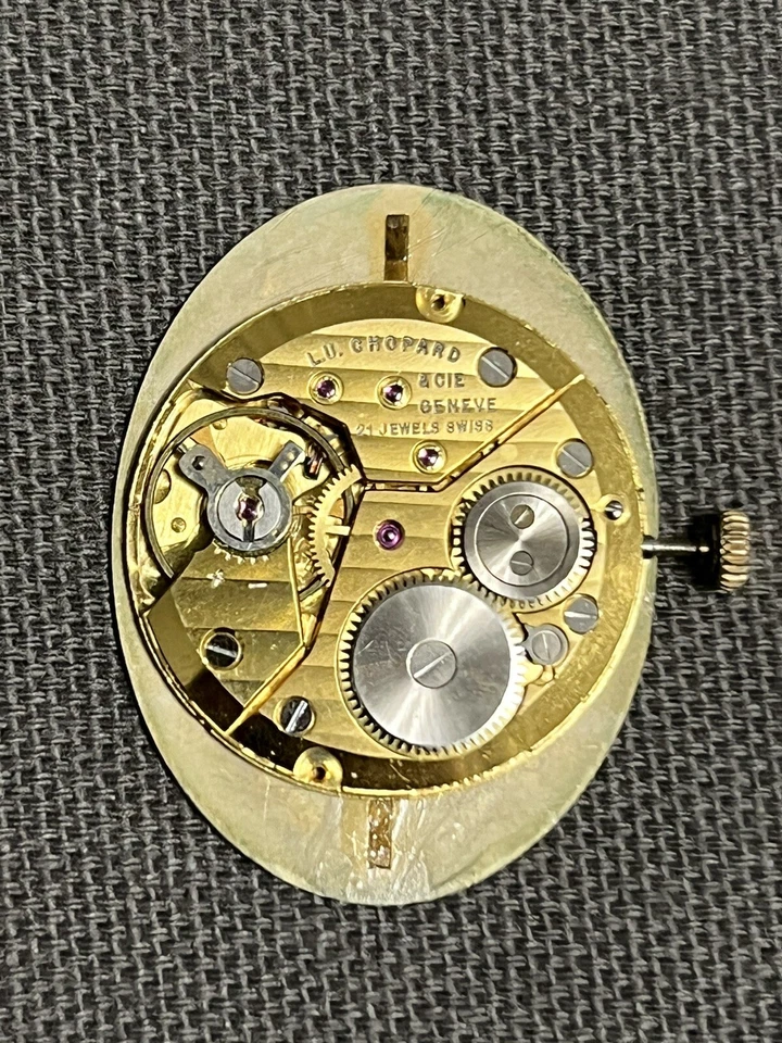 LU Chopard Vintage Mechanical Movement  21 Jewels - MINT condition - Image 1 of 4