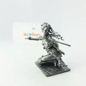 Japanisches japanisches Mädchen mit Tanto 13.-18. Jahrhundert Maßstab 1/32 unbemalte Blechfigur - Bild 1 von 12