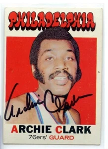 Tarjeta Topps firmada por Archie Clark autografiada 1971-72 #106 AUTO 76ers - Imagen 1 de 1