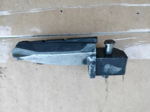 BMW R1150 R - Fußraste Rechts Sozius - Bild 1 von 3