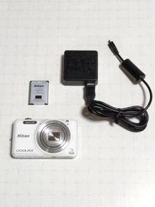 Nikon COOLPIX S6600 Digital Camera white Used - Picture 1 of 18