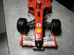 Ferrari F2005 Hammage Papst Johannes II M.Schumacher 1:18 Original - Bild 1 von 8