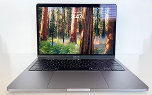 APPLE MACBOOK PRO 13" A2338 - M1 CPU - 16GB RAM - 256GB SSD - macOS SEQUOIA (AI) - Afbeelding 1 van 8