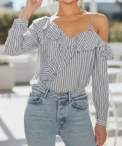 Cupcakes und Kaschmir gestreift Schulterfrei Rüschen Top Medium Maritim Preppy - Bild 1 von 7