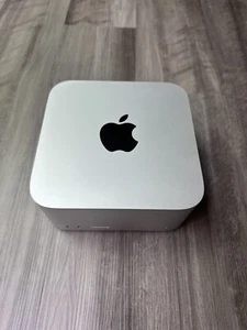 Apple Mac Studio M1 Max 10-Core CPU, 32 GB RAM, 512GB SSD, 32-Core GPU A2615 - Bild 1 von 6