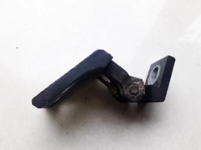 Bisagra puerta trasera Volkswagen Golf 1995 usada, genuina #910556-98 Foto 1 de 4