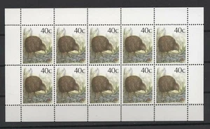 New Zealand 1990 Kiwi Brun 40c. Sheetlet New Intact MNH Dent 13 1/2 N3392 - Picture 1 of 1