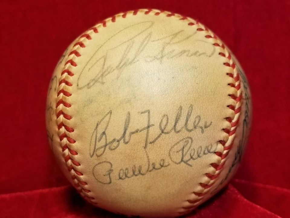 Pelota firmada por Pee Wee Reese Augie Donatelli de la década de 1980 Salón de la fama de colección Feller Kiner Kluszewski Foto 1 de 4