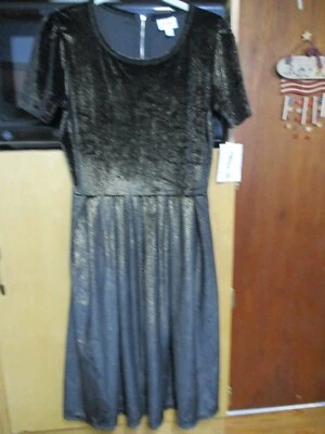 VESTIDO LULAROE NUEVO CON ETIQUETAS M ELEGANTE AMELIA EN TERCIOPELO NEGRO CON HILOS METÁLICOS DORADOS NUEVO Foto 1 de 4