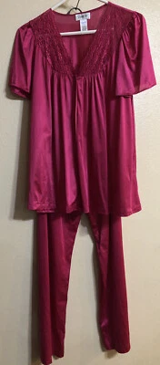 Vanity Fair Womens Small 2-Piece Pajama Set Fuchsia Pink Lace Trimmed Nylon - Image 1 of 4