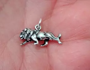 Sterling Silver 3D 18x11mm walking Male Lion Head with Mane 2.4g Charm - Picture 1 of 8