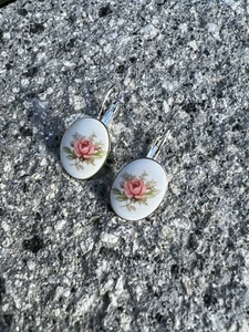 Pink Rose Limoges Oval Silver Plated Leverback Earrings - Picture 1 of 7