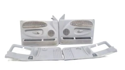 Dodge Ram 3500 1999 OEM los 4 paneles interiores de las puertas tienen desgaste Foto 1 de 4