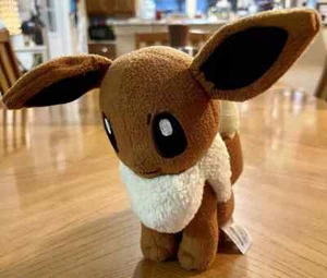 Pokemon Eevee Plüschtier Nintendo Tomy stehend Stofftier 2015 8 Zoll C9 - Bild 1 von 6