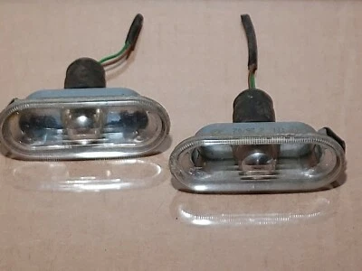 Volkswagen 1J0 949 117 Genuine Side Indicator Turn Signal Set Of 2  - Image 1 of 4