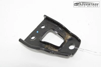 2020-2026 CHRYSLER VOYAGER FRONT RIGHT PASSENGER SIDE ENGINE MOUNT BRACKET OEM - Image 1 of 4