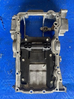 🔆Cacero de aceite inferior Infiniti Q50 2.0T 2017-2020 OEM 111112V71B Foto 1 de 4