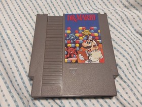 Cartucho de juego Dr. Mario para el Nintendo Entertainment System (NES) original. 