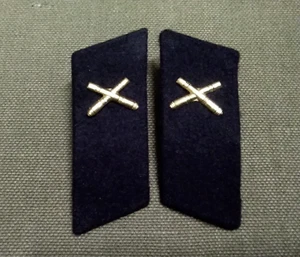 Kragenspiegel Uniform Artillerie UDSSR Sowjet Armee - Picture 1 of 1