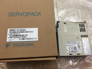 NEW IN BOX For YASKAWA SGDS-01A05A SGDS 01A05A Servo Drive - Picture 1 of 9