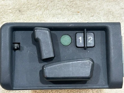 Mercedes Benz W126 Passenger Side (left front) Seat Switch OEM 003 820 27 10 - Image 1 of 4