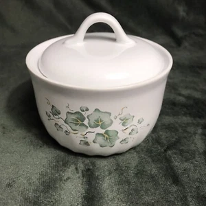 Vintage Corelle Coordinates CALLAWAY Green IVY ceramic sugar bowl w/lid - Picture 1 of 13