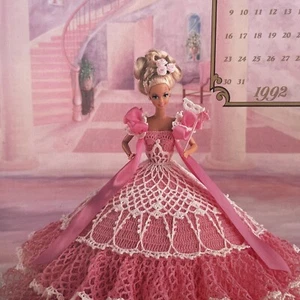 Crochet Moda Cama Muñeca Patrón 1992 August Cotillion Anne’s Collection w-944 - Imagen 1 de 3