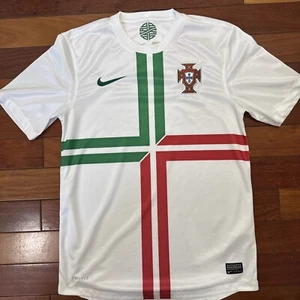 Camiseta deportiva Portugal 2012 visitante Nike, para hombre talla pequeña Nunes auténtica. - Imagen 1 de 9