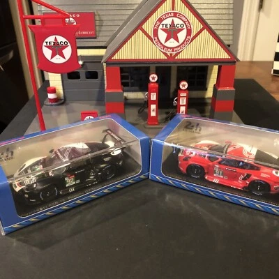 AWESOME Porsche duo SET  911 RSR type 991 12hour Sebring 2020 diecast spark 1.43 - Image 1 of 4