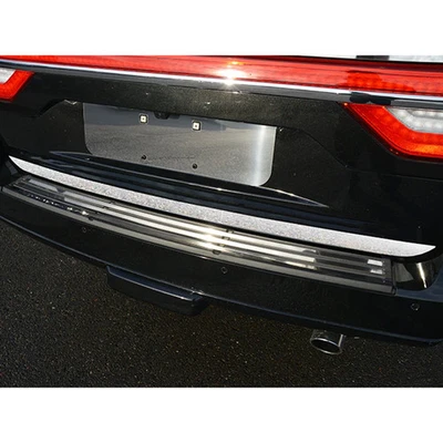 Tapicería de cubierta trasera de acero inoxidable 1 pieza para Lincoln Navigator 2015-2017 Foto 1 de 4