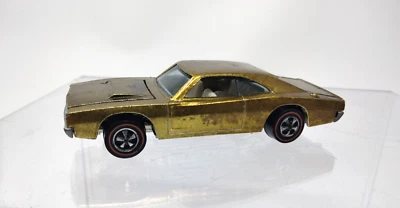 1968 Hot Wheels СПЕЦИАЛЬНОЕ ЗАРЯДНОЕ УСТРОЙСТВО DODGE золотисто-белый интерьер США - Изображение 1 из 4