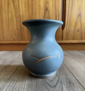 Lyncharm Pottery Yvonne Lynch Nova Scotia Canada Blue Art Pottery 6.25” Bud Vase - Picture 1 of 6