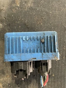 VAUXHALL CORSA SPORTIVE MK3 1.3CDTI 2009 GLOW PLUG RELAY 55557760 - Picture 1 of 1