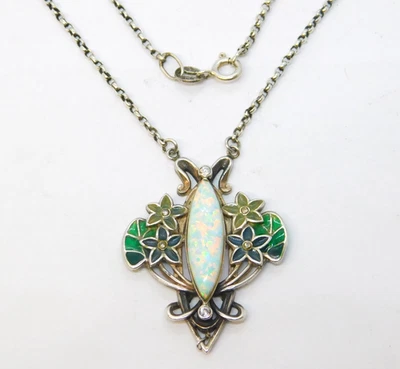 Collar de ópalo de plata de ley con esmalte, espinela y corte marquesa Foto 1 de 4