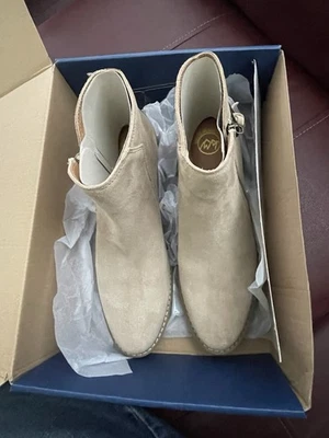 Botas de tornozelo femininas - Imagem 1 de 4