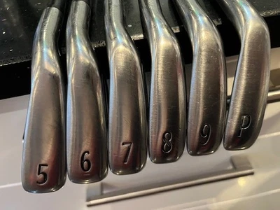 Titleist AP1 716 Ferro da stiro 5-PW, ottime condizioni - Immagine 1 di 4