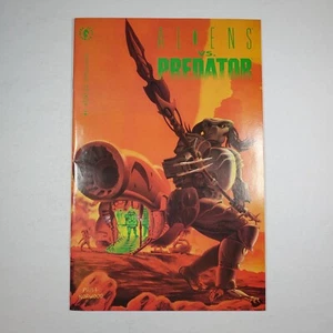 Dark Horse Comics Aliens vs Predator #1 VF/NM 1990 Cover by Phill Norwood - Picture 1 of 8