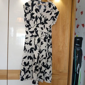 Damen Kleid C&A Gr.XL Neu Maxi Kleid Wickelkleid Sömmer - Bild 1 von 12