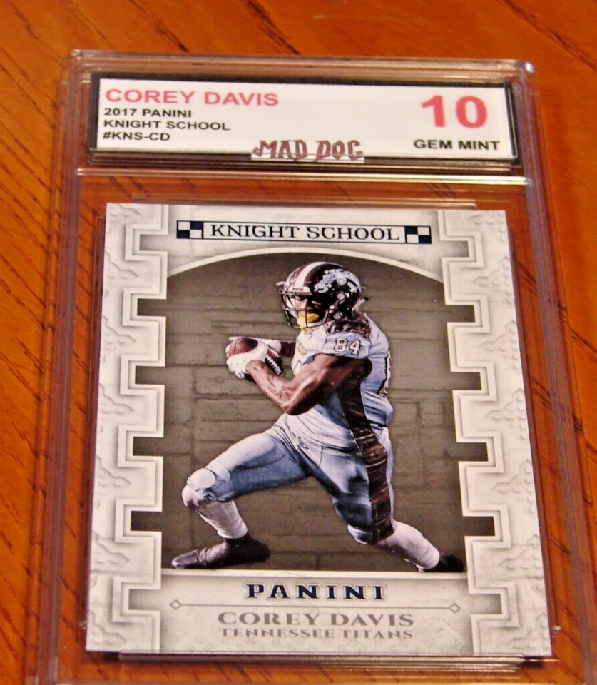 COREY DAVIS Rookie---2017 Panini KNIGHT SCHOOL--GEM 10***TITANS***Mad DOG - Image 1 of 1