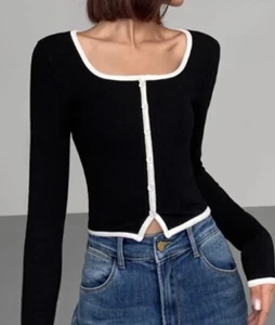 Commense bauchfreies Oberteil mit eckigem Ausschnitt Knopfleiste schwarz Langarm Strickshirt Small - Bild 1 von 12