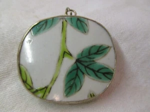 Vintage Silver Pendant with Antique Porcelain Shard - Picture 1 of 3
