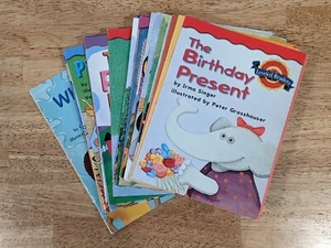 Lot of 31 Houghton Mifflin Leveled Readers Books Classroom Homeschool Learning - Picture 1 of 7