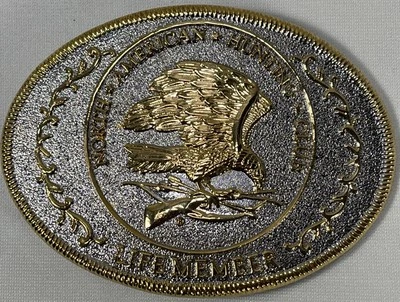 Hebilla de cinturón tono dorado de colección North American Hunting Club NAHC Life Member Foto 1 de 4