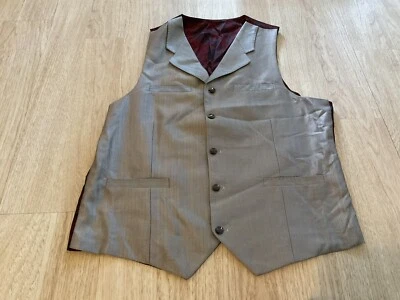 Valentino Ferrel Men’s Vest Size 44R Italy Grey Maroon - Image 1 of 4