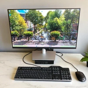 🔥Full Desktop PC Bundle | Dell OptiPlex 7070 + 32 RAM + 27" Monitor + 512 NVME - Afbeelding 1 van 1